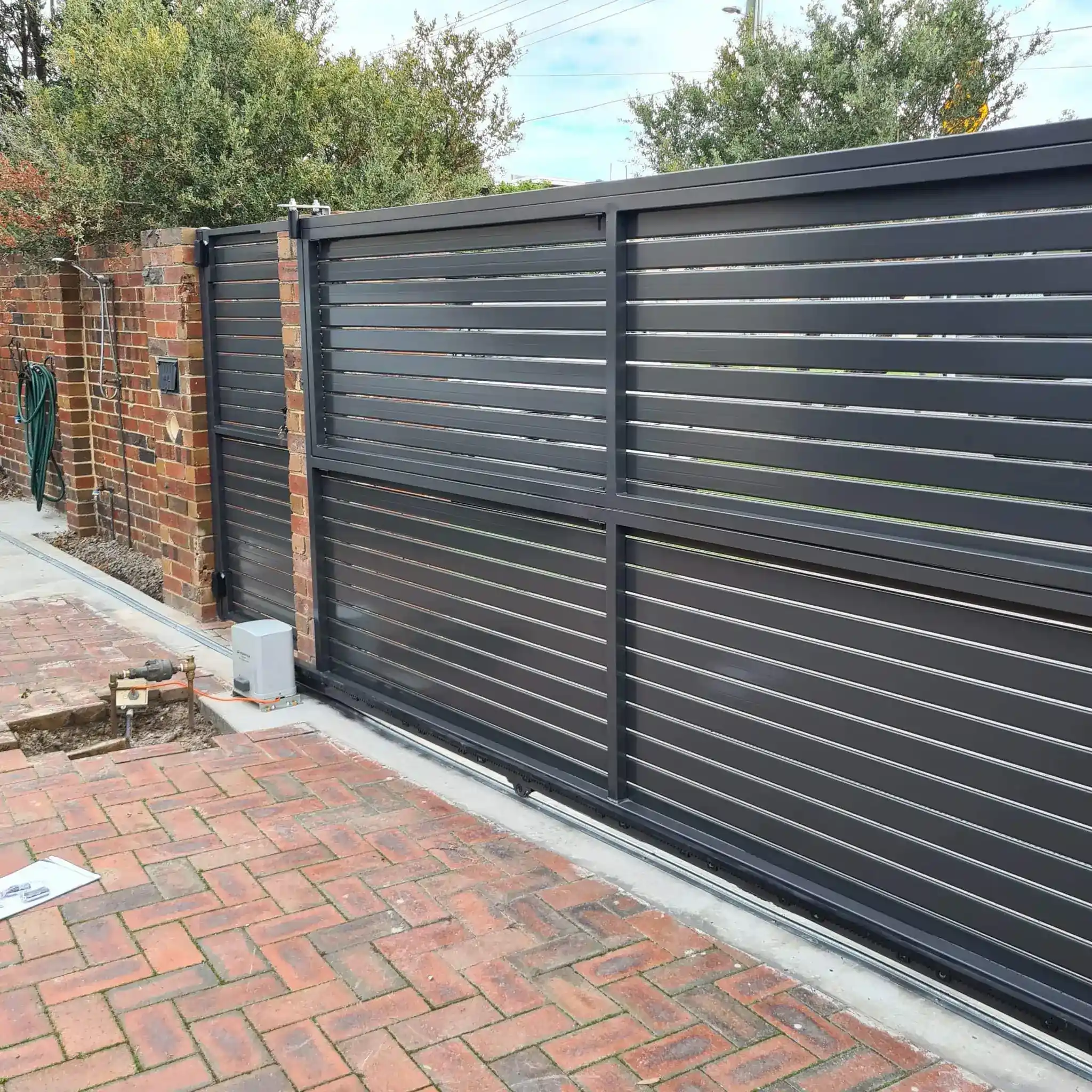 Gate installation in Broadview Heights, Ohio